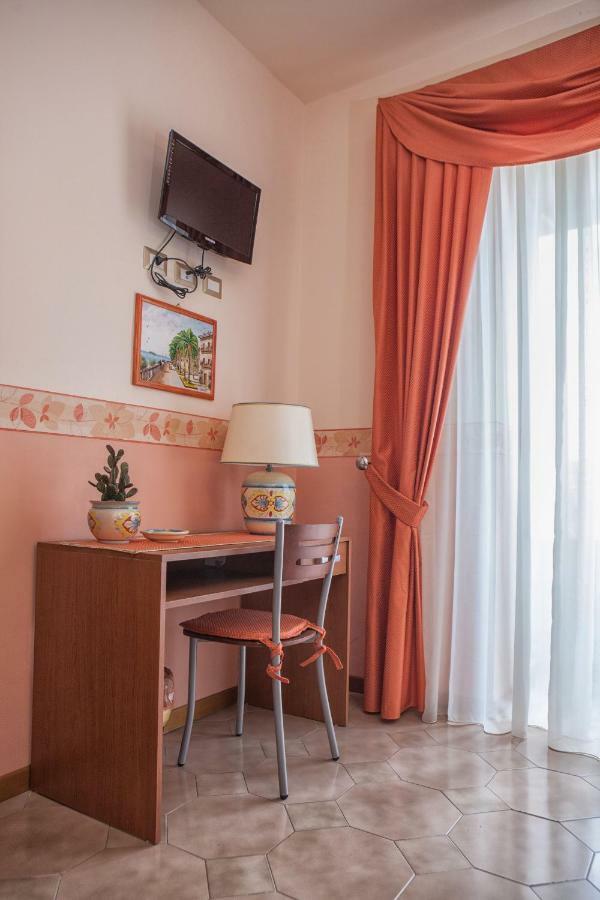 Guest House A Portapalermo Santo Stefano di Camastra Εξωτερικό φωτογραφία